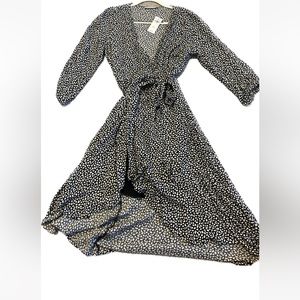 Abercrombie and Fitch black wrap dress, size large petite